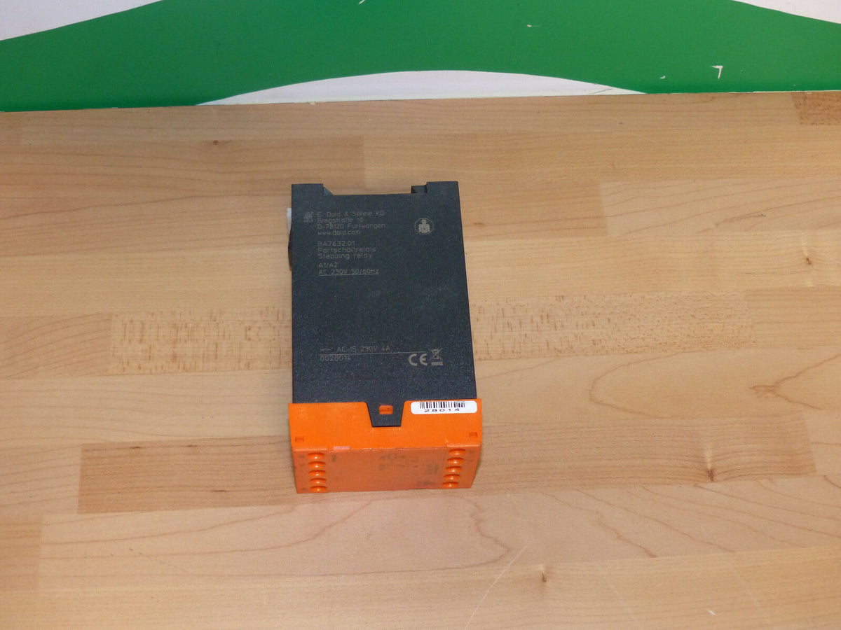 E.Dold BA7632.01 // BA 7632.01  Fortschaltrelais AC 230V