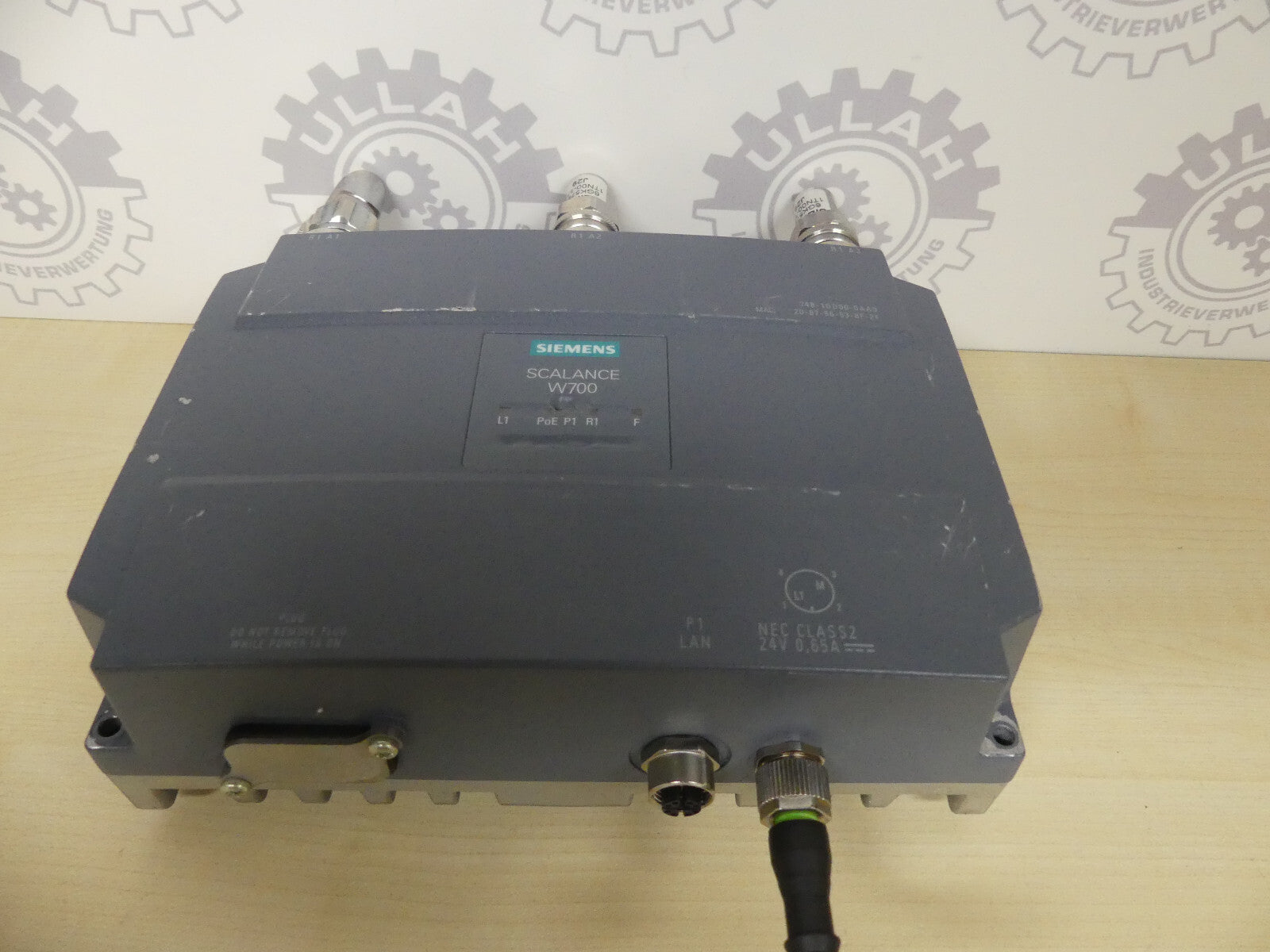 Siemens 6GK5748-1GD00-0AA0, leicht beschädigt s.Bilder