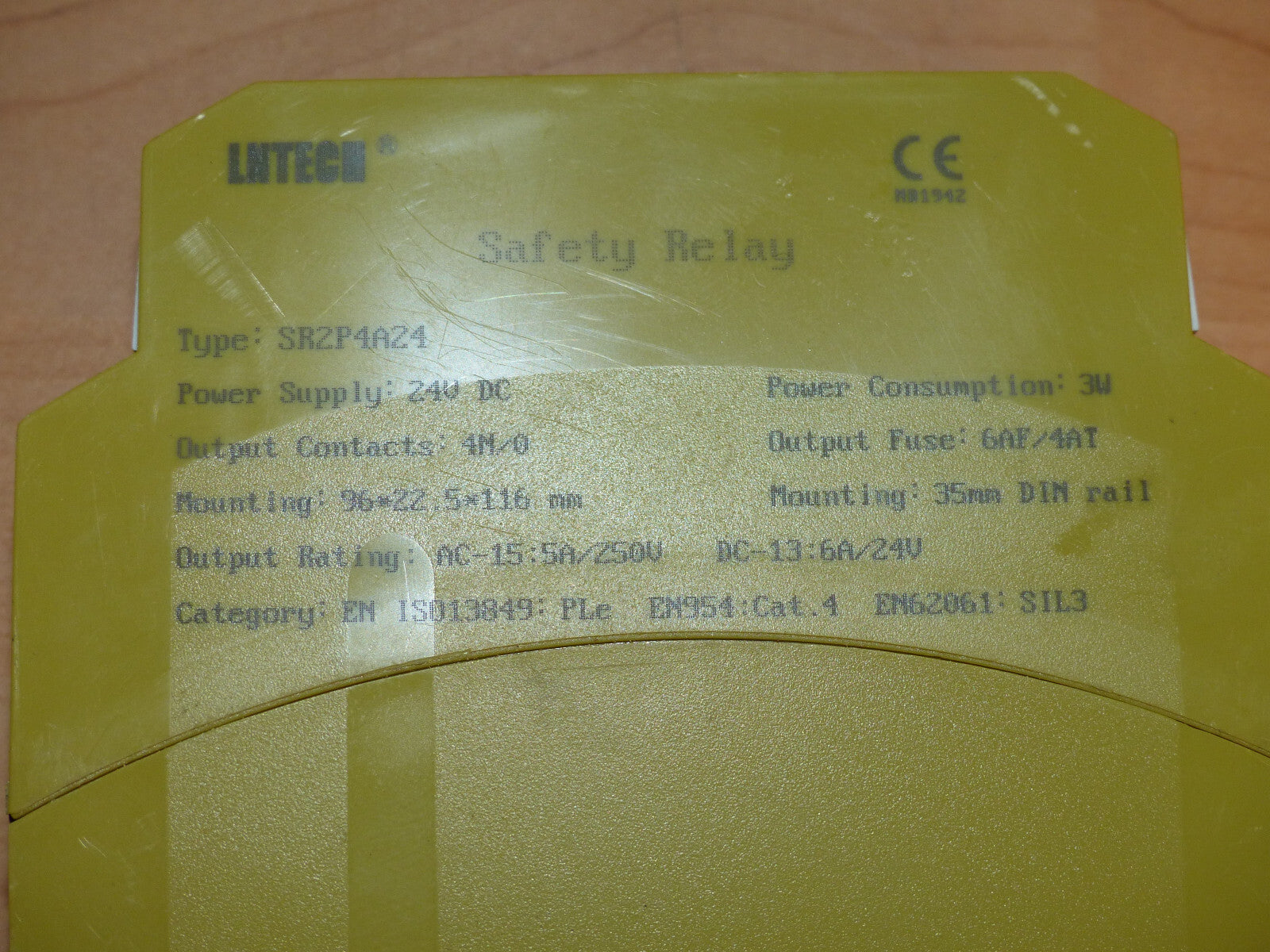 Lntech Safety Relay sr2p4a24 used