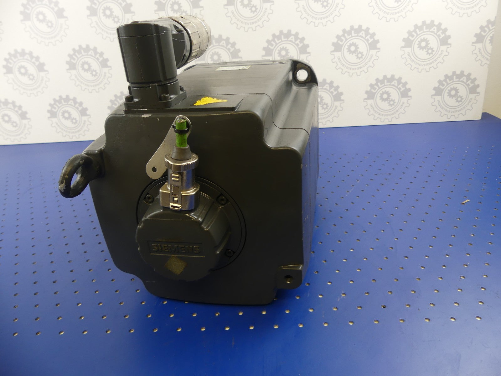 SIEMENS 1FK7105-2AC71-1BG1