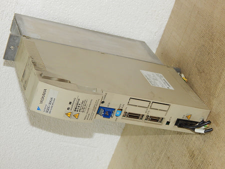 Yaskawa  SGDC-30AJA Drivepack Servo  used