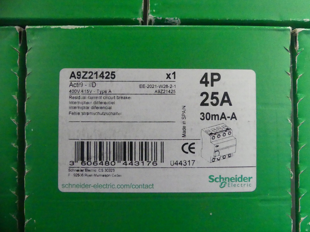 5 x Schneider Electric A9Z21425
