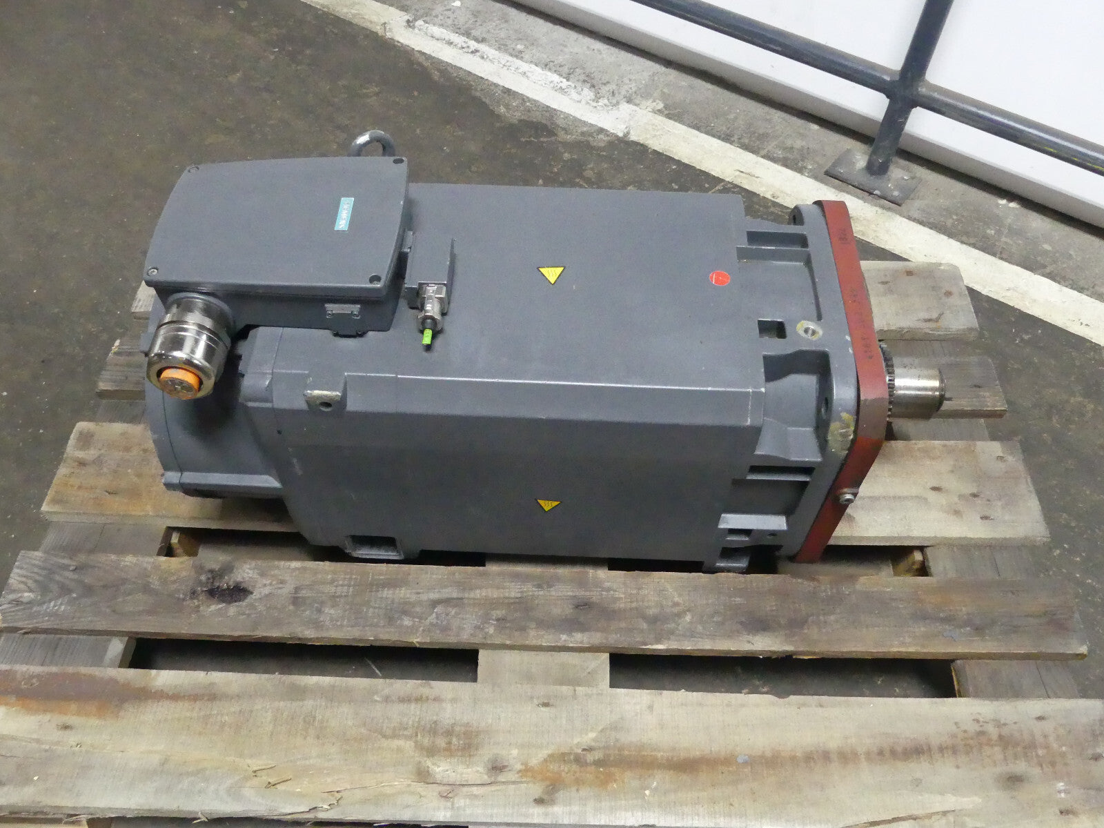 Siemens 1PH8165-1DF03-1BA1