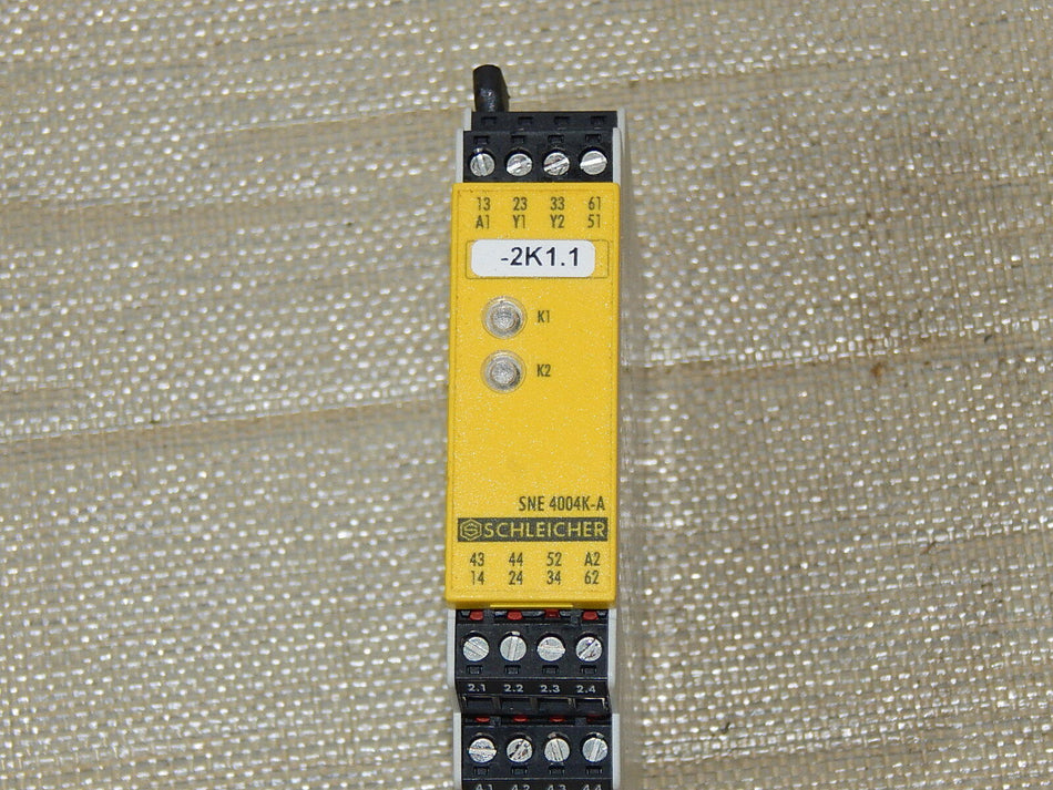 SCHLEICHER SNE 4004K-A  Sicherheitsrelais used