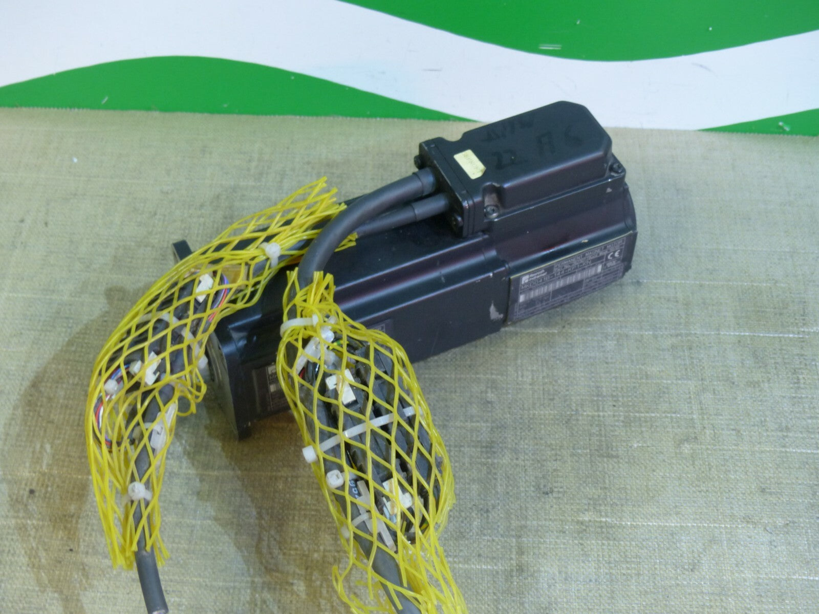 REXROTH INDRAMAT MKD041B-144-KP1-KN Permanent Magnet Motor Used