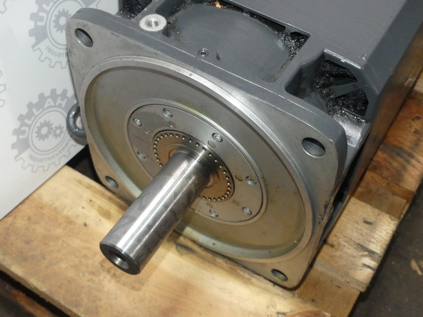 SIEMENS 1PH8137-1CG02-0LA2-Z