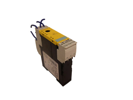 2x SIEMENS 3RK1205-0BG00-0AA2