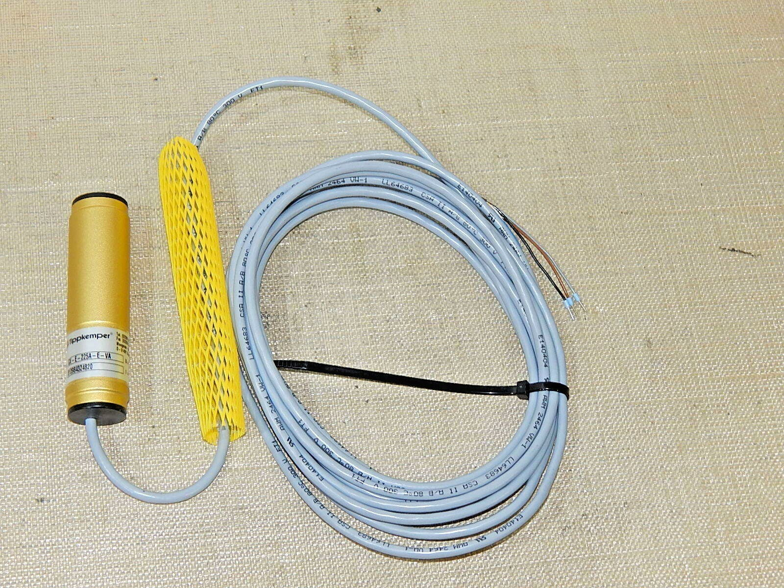 Tippkemper GX-E-225A-E-VA  810984324820  Sicherheits-Induktivsensoren New