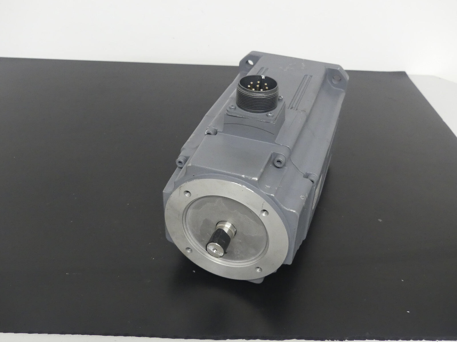 Mitsubishi HA80CB-SS Servomotor used s.Bilder
