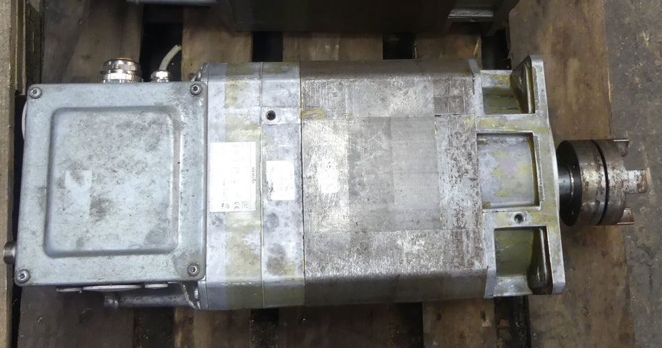 SIEMENS 1PH7133-2NG22-0CJ0 Leicht Beschädgit s.Bilder