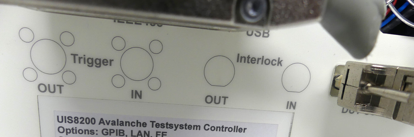 VXInstruments UIS8202 Controller