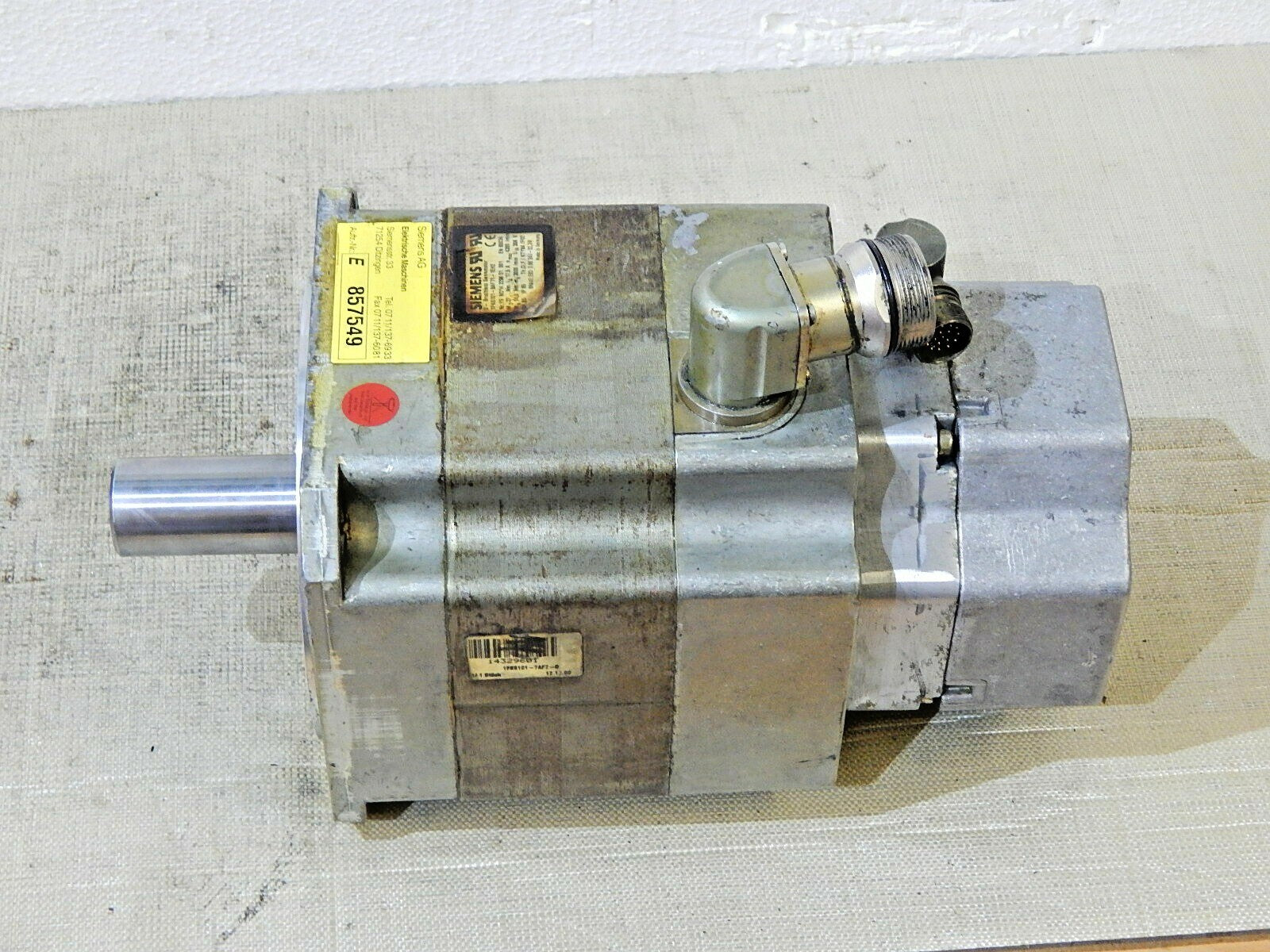 Siemens  3~Brushless Servomotor 1FK6101-8AF71-1EH2 used s.Bilder
