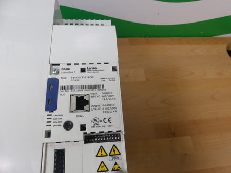 Lenze Inverter Drives 8400 Frequenzumrichter E84AVSCE5524VX0 5,5 kW
