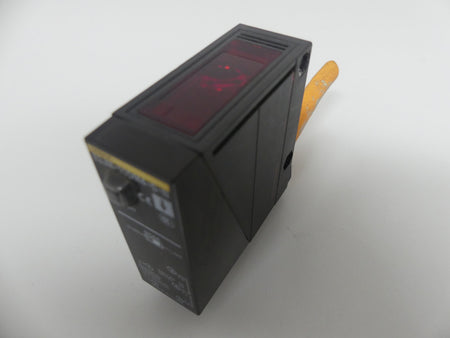 Omron E3JM-10DM4-G-N