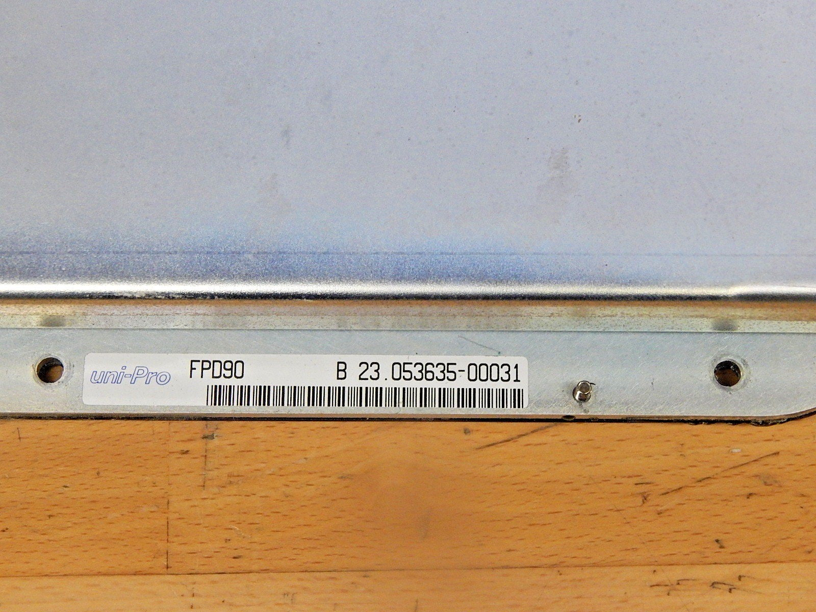 Uni-Pro -FPD90.Farbmonitor für HELLER   23.053635-00031 .Used .Siehe Bilder
