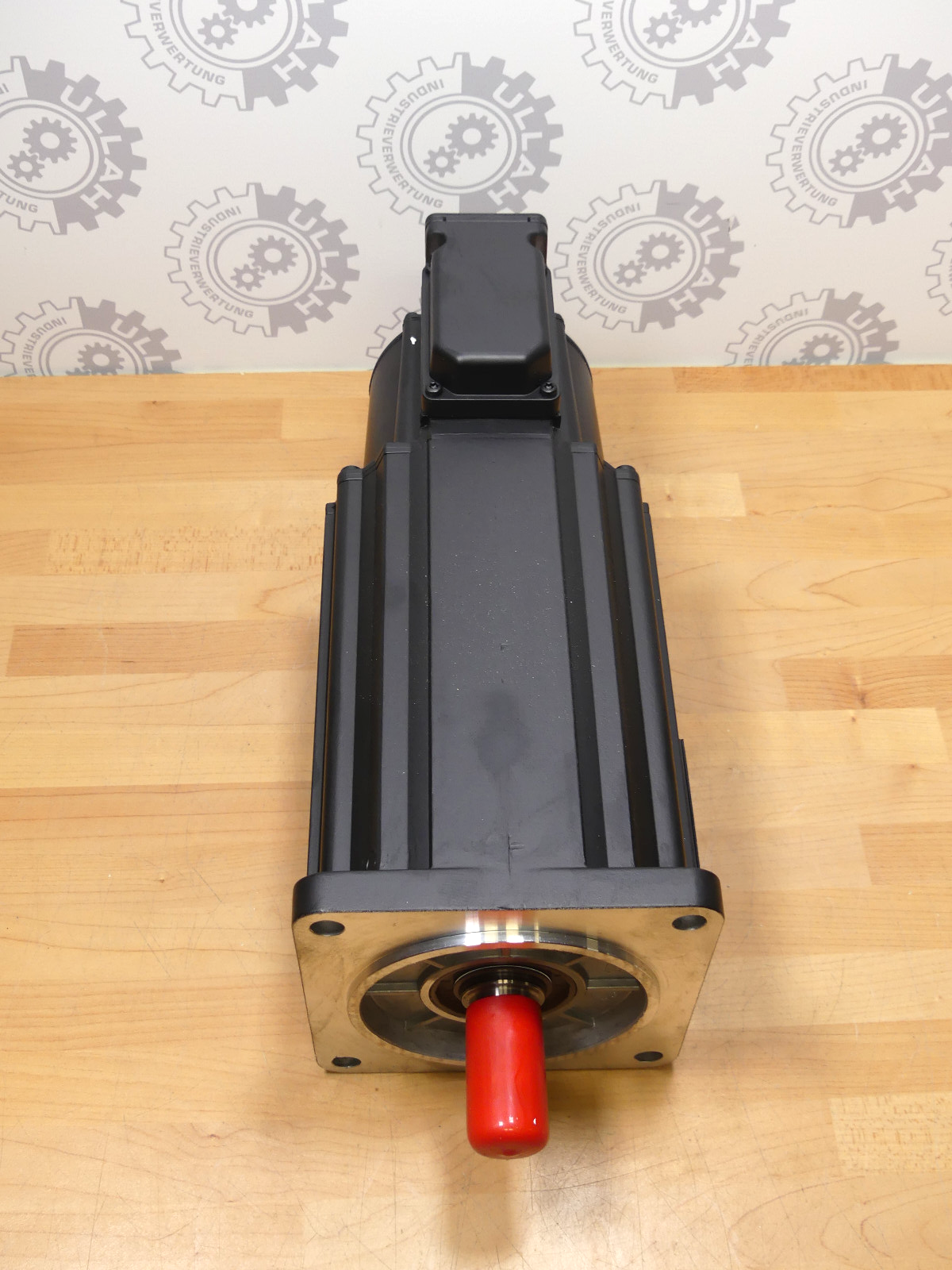 Rexroth Indramat Permanent Magnet Motor MKD090B-058-KG1-KN