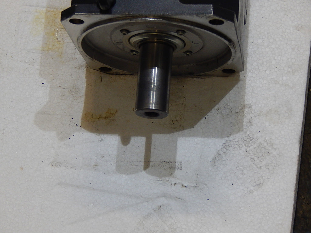 SIEMENS  3~Motor  1FT6105-8AF71-3AG1  Used 