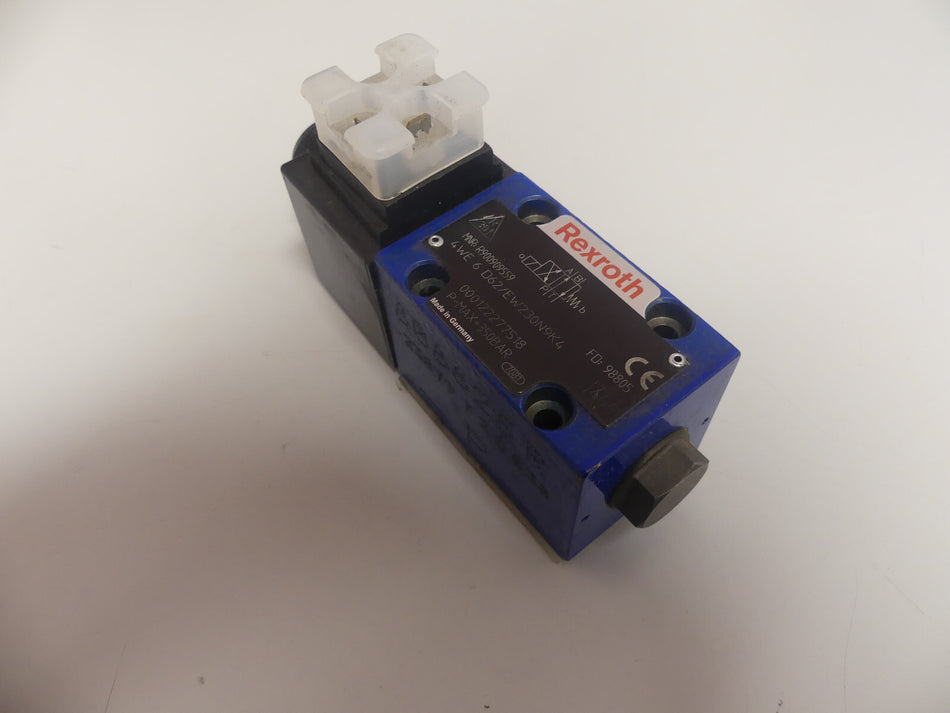 Rexroth Wegeschieberventil Wegeventil 4WE6D6X/EW230N9K4 R900909559 /