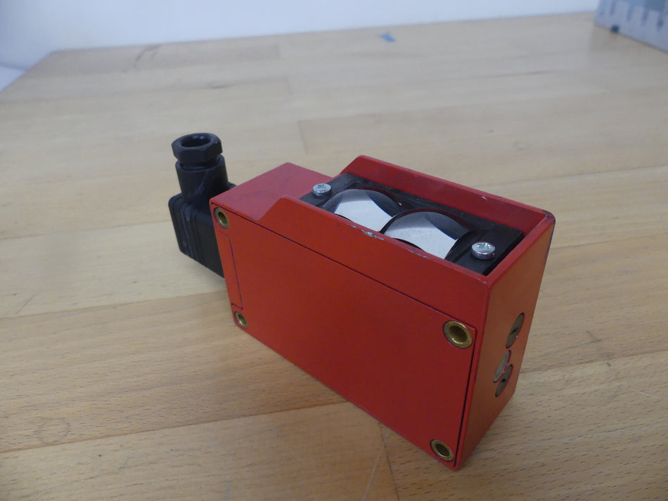 LEUZE ELECTRONIC RK 85/4-2000