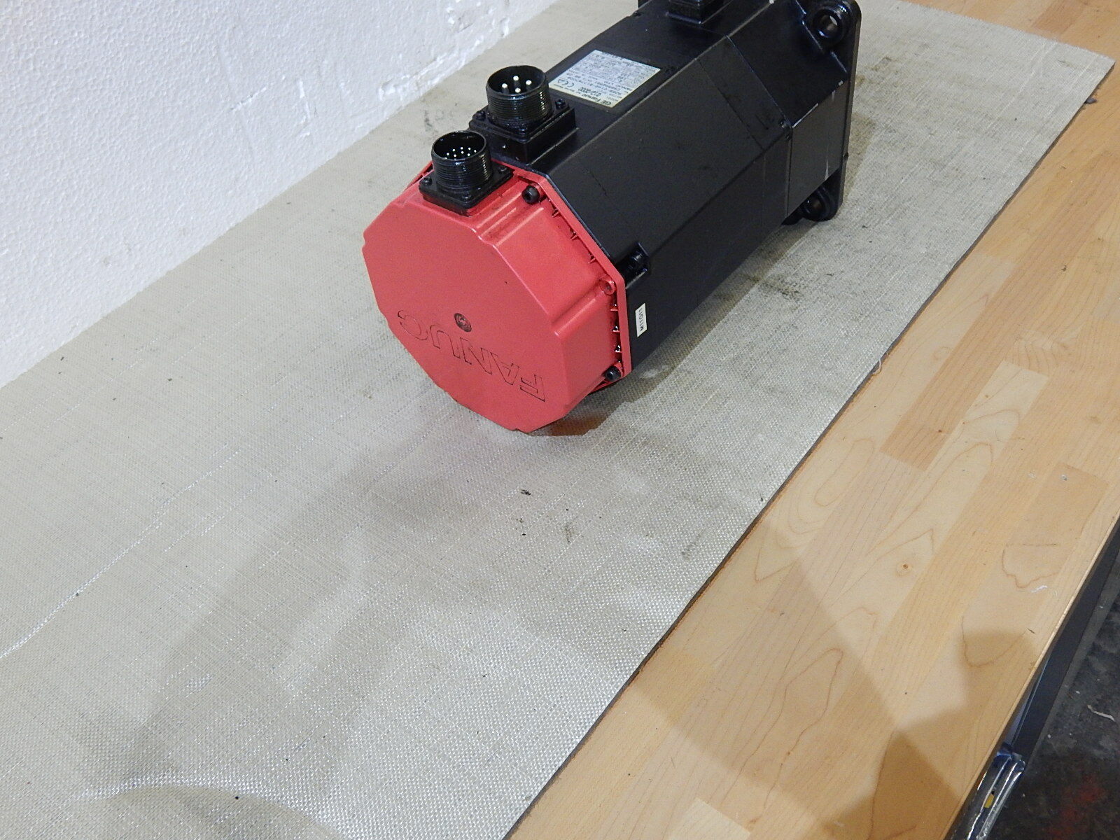 FANUC A06B-0142-B177#7008 α12/2000 AC-SERVOMOTOR USED