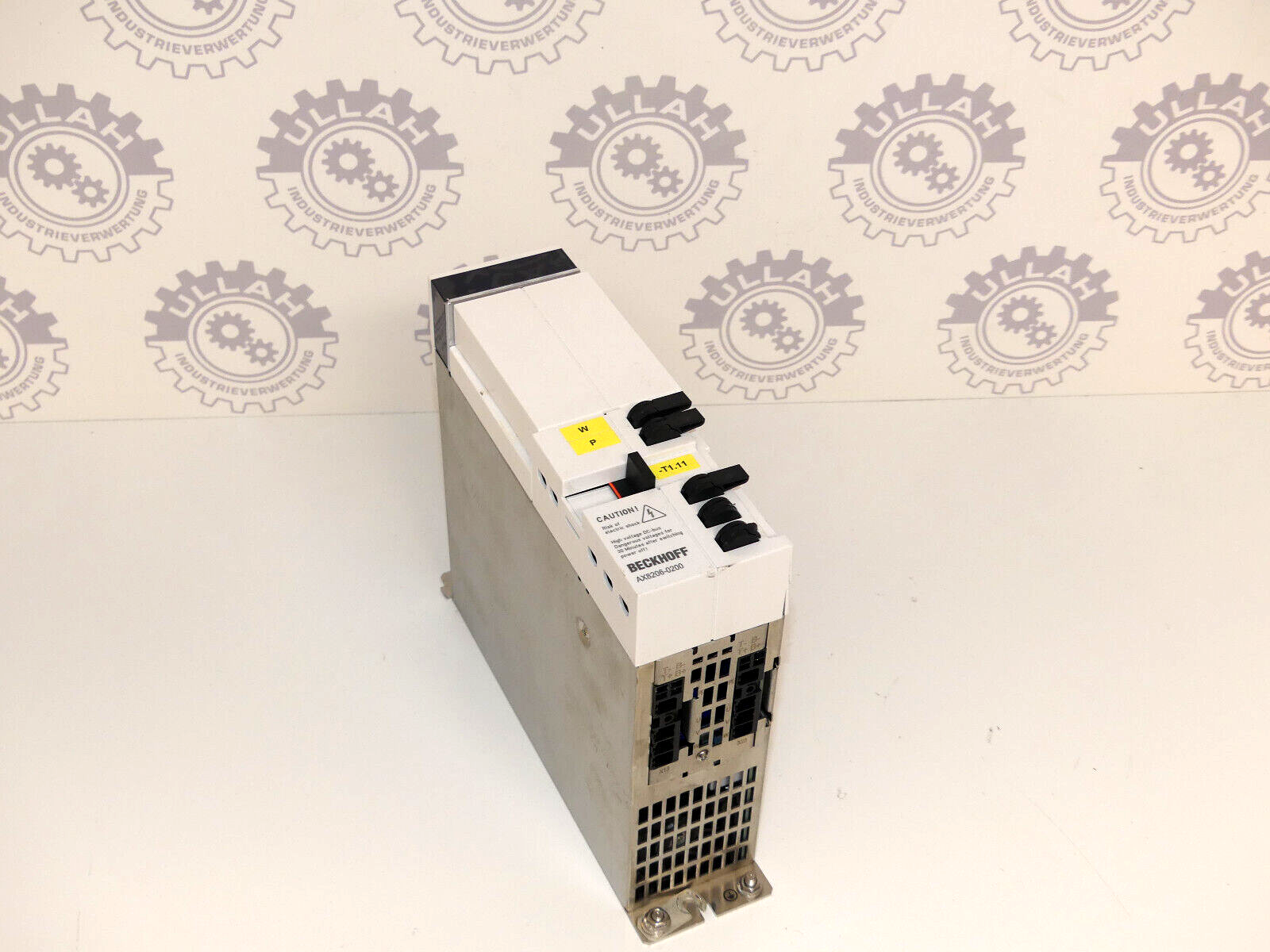 Beckhoff AX8206-0200-0000 Doppelachsmodul Leicht Beschädgit s.Bilder