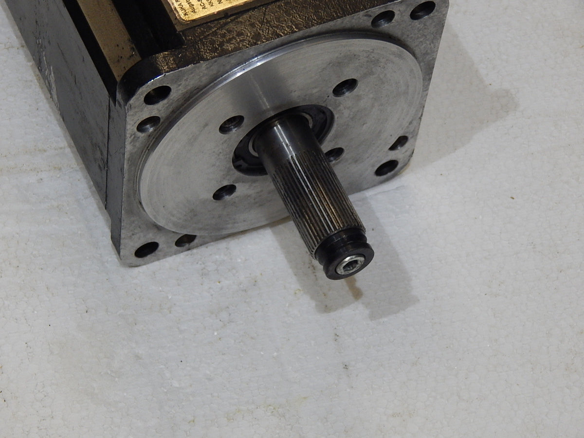Kuka AC - Servomotor  KK53Y-YYYY-017  Used