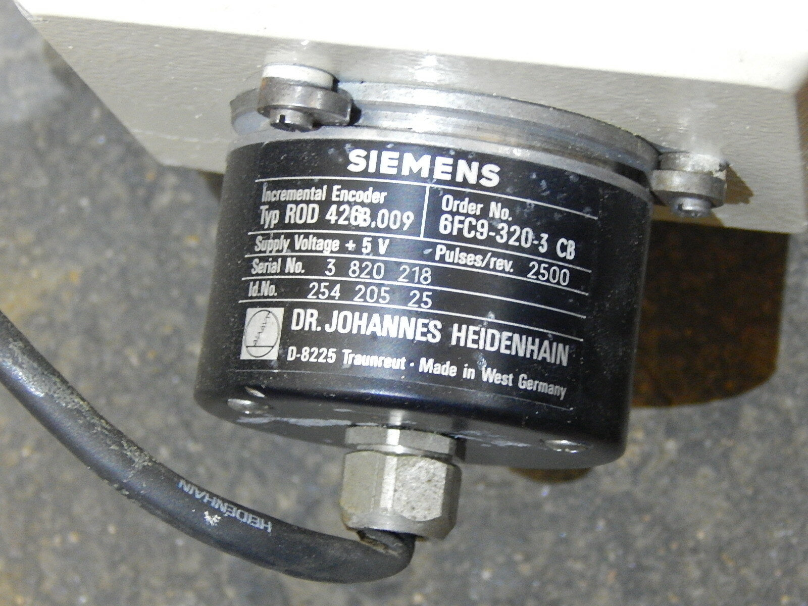 Siemens Servomotor 1FT5102-0AC01-Z  mit Siemens Drehgeber Used siehe Bilder  