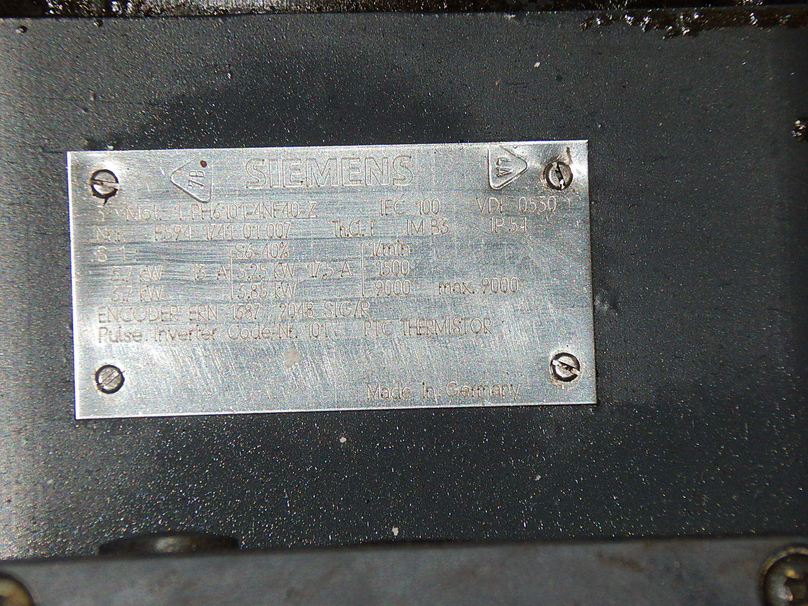  Siemens  3~Motor  1PH6101-4NF40-Z  used