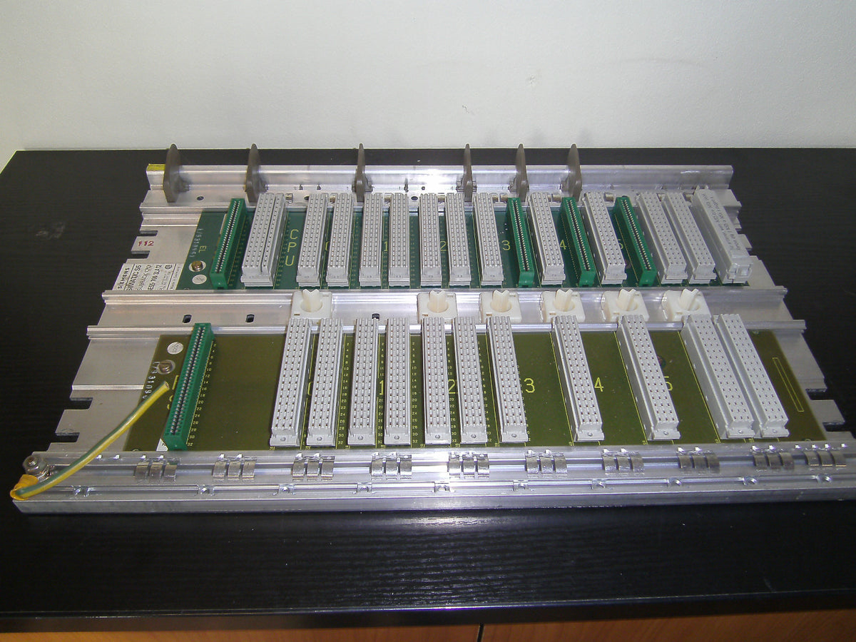 Siemens Simatic  S5 Subrack CR3 6ES5 700-3LA12 