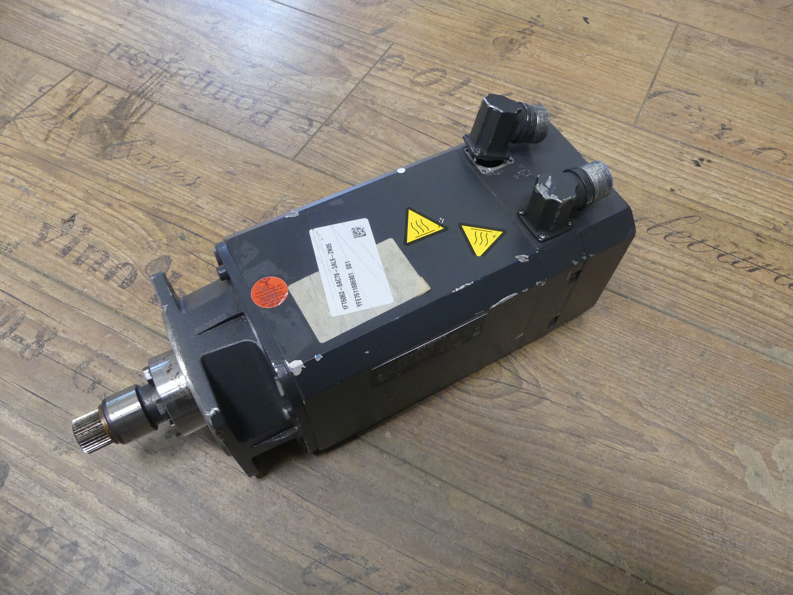 Siemens 1FT6062-6AC78-3AL9-Z - Anschluss beschädigt (s.Bilder)