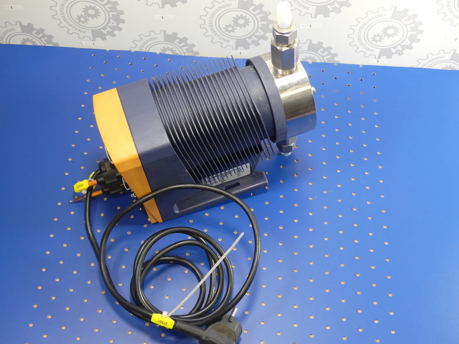 Prominent BT5B0232SST0000UA101000