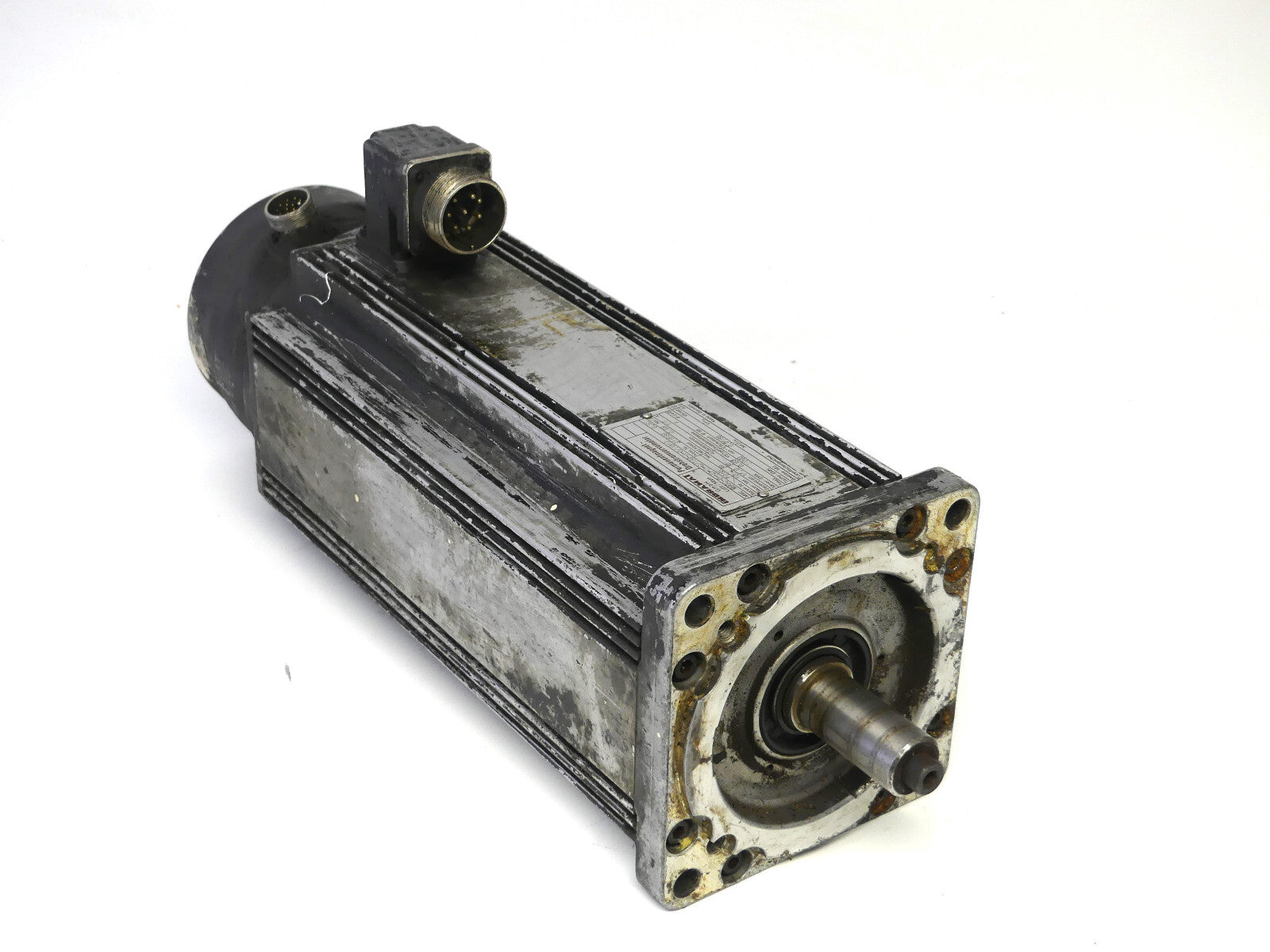 Indramat MAC090C-0-KD-2-C/130-A-0/S003 Servomotor