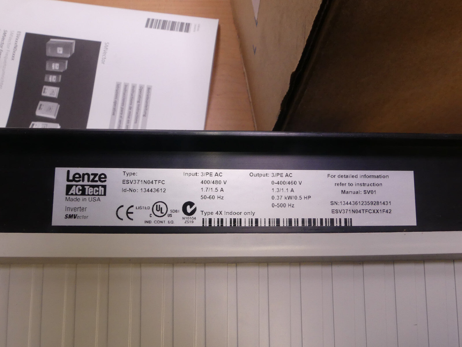 LENZE AC Tech ESV371N04TFCXX1F42