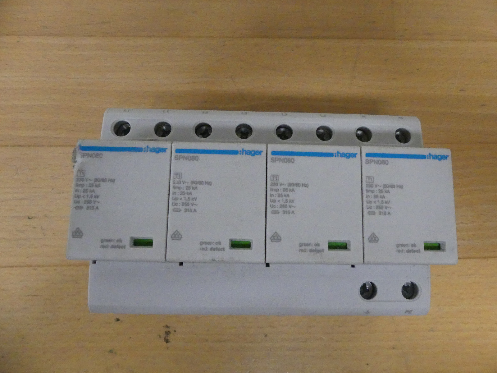 HAGER SPN 080 + SPN 801R