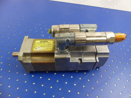 SIEMENS 1FK7032-5AK71-1HH0 BISSCHEN BESCHADIGT