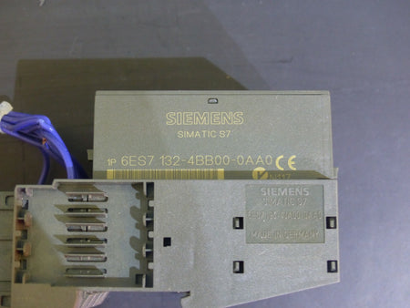4x Siemens 6ES7 132-4BB00-0AA0 / 6ES7132-4BB00-0AA0