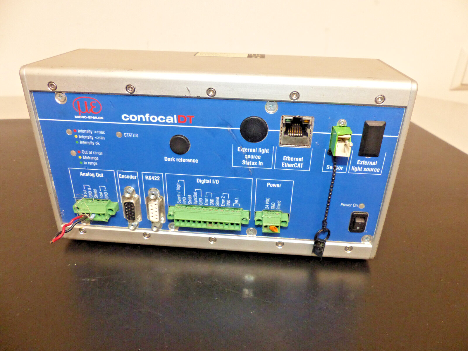 MICRO-EPSILON CONFOCAL DT CHROMATISCHER SENSOR  IFC2451 licht beschädigt s.B