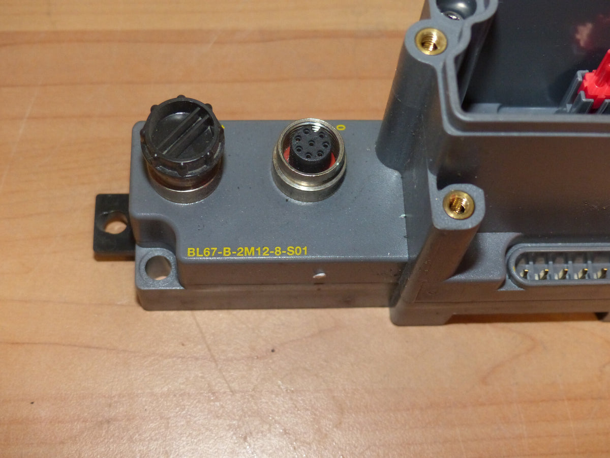 Turck Basismodul BL67-B-2M12-8-S01