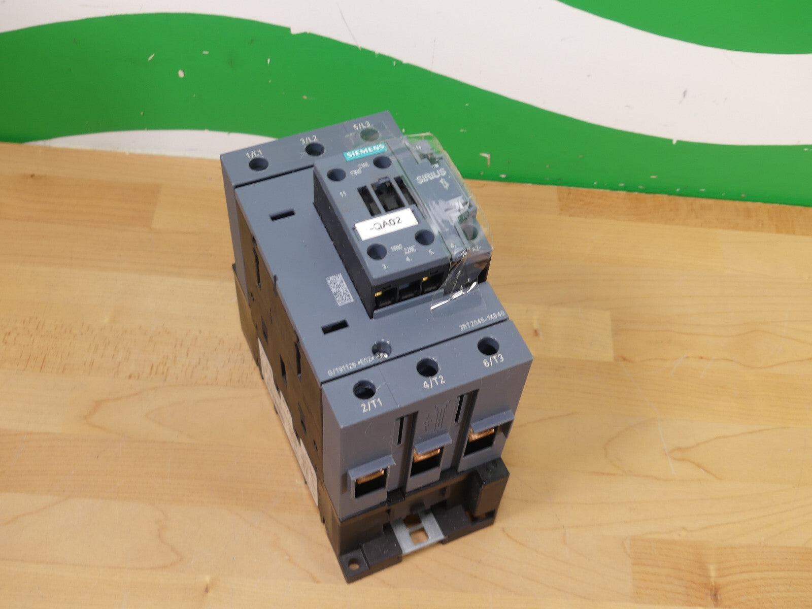 Siemens Sirius 3RT2 045-1HB40 3RT2045-1HB40