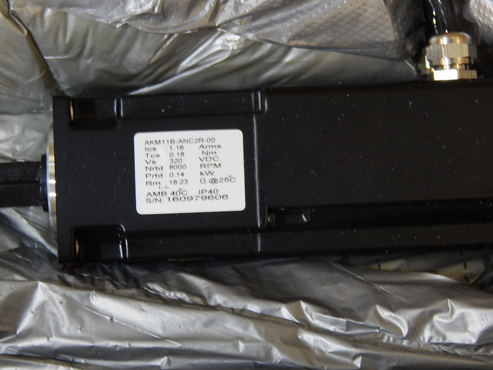 KOLLMORGEN  SERVOMOTOR AKM11B-ANC2R-00 320V  8000RPM 