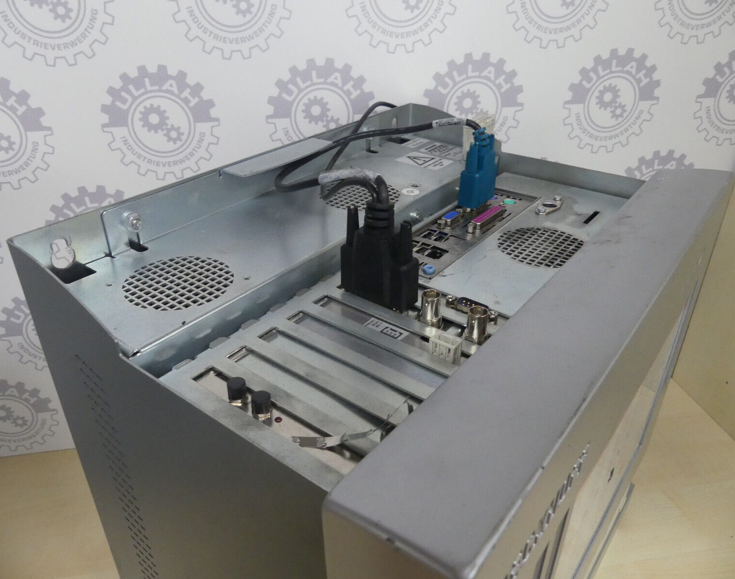 BECKHOFF PC6140, leicht beschädigt s. Bilder