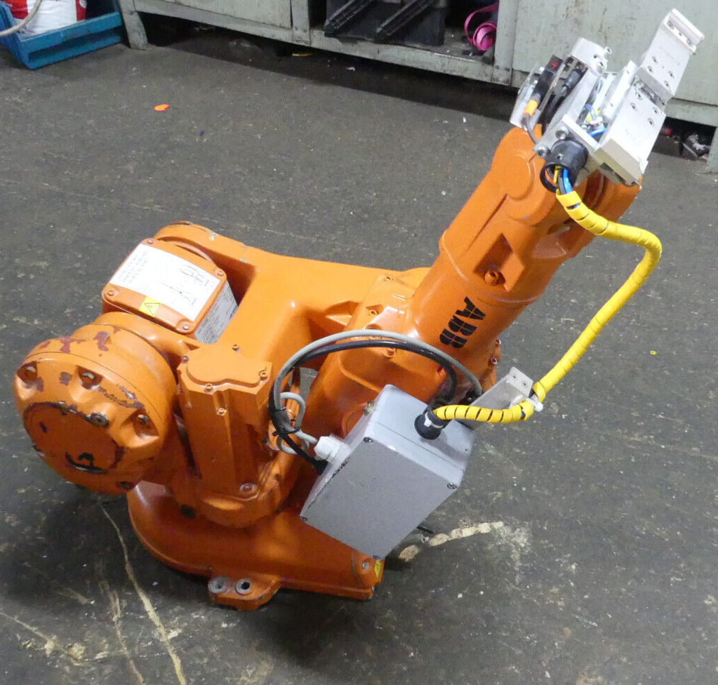 ROBOTER ABB IRB 140 M2004  IRB 140 type B Leicht Beschädgit s.Bilder