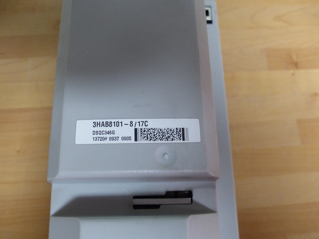 ABB 3HAB8101-8/17C ROBOTICS SERVODRIVE DSQC346G s.Bilder