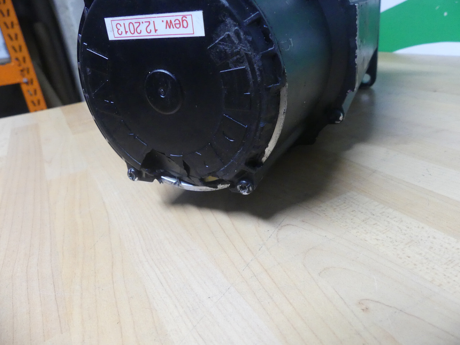 Rexroth MKD090B-058-KP1-KS  Servomotor deckel leicht beschädigt used s.Bilder