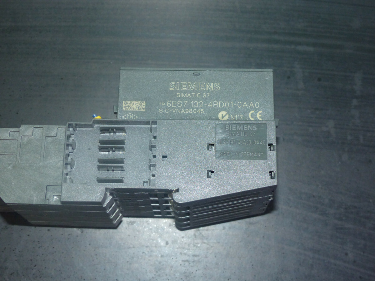 4x Siemens 6ES7 132-4BD01-0AA0 // 6ES7132-4BD01-0AA0