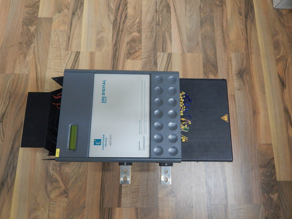 Eurotherm Drives 590 Digital Series Model No.591/4500/6/1/3/3/1/0/0000/000/370Am