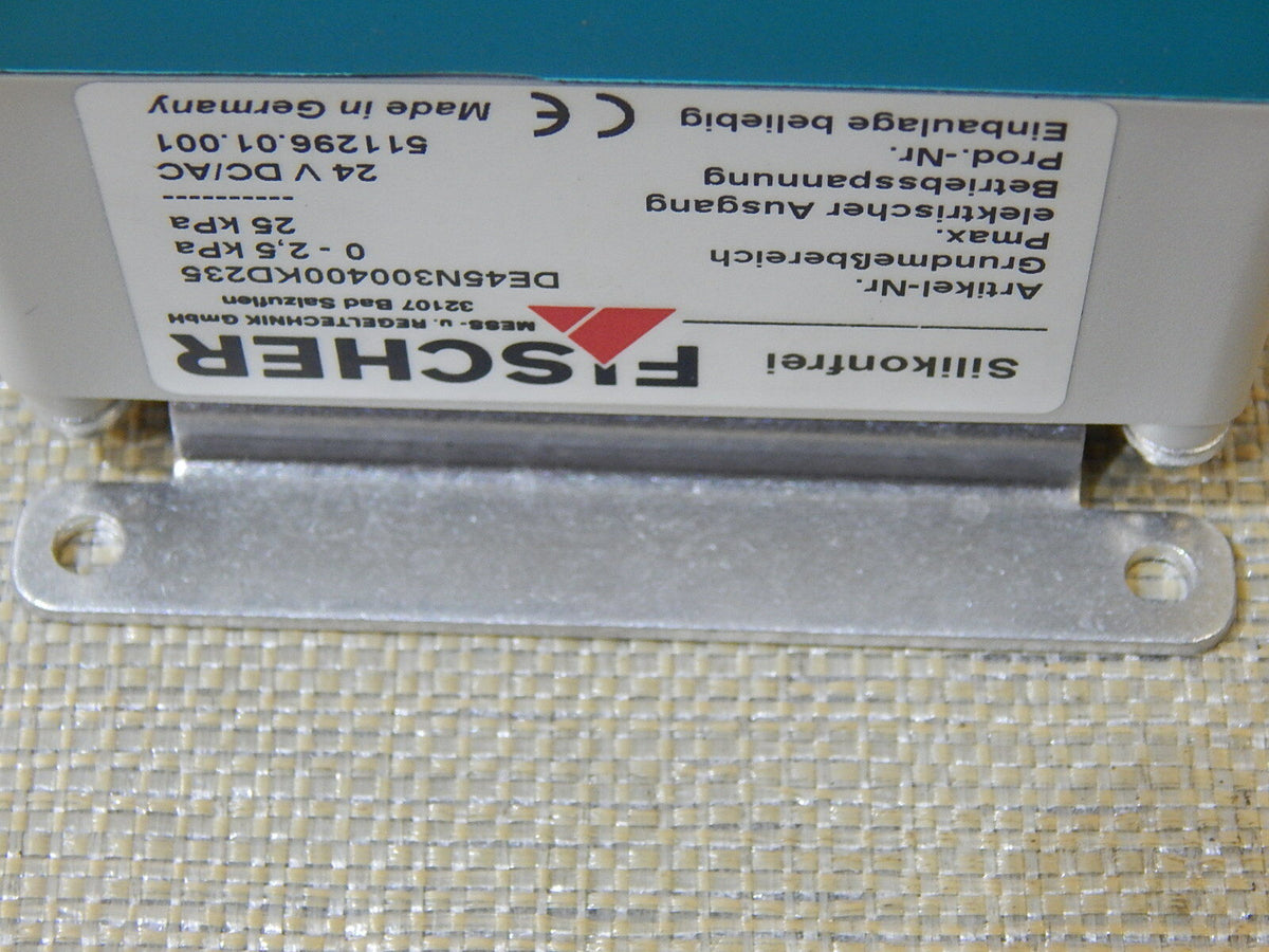 Fischer DE45N300400KD235  0-2,5kPa Digitaler Differenzdruckschalter   unused