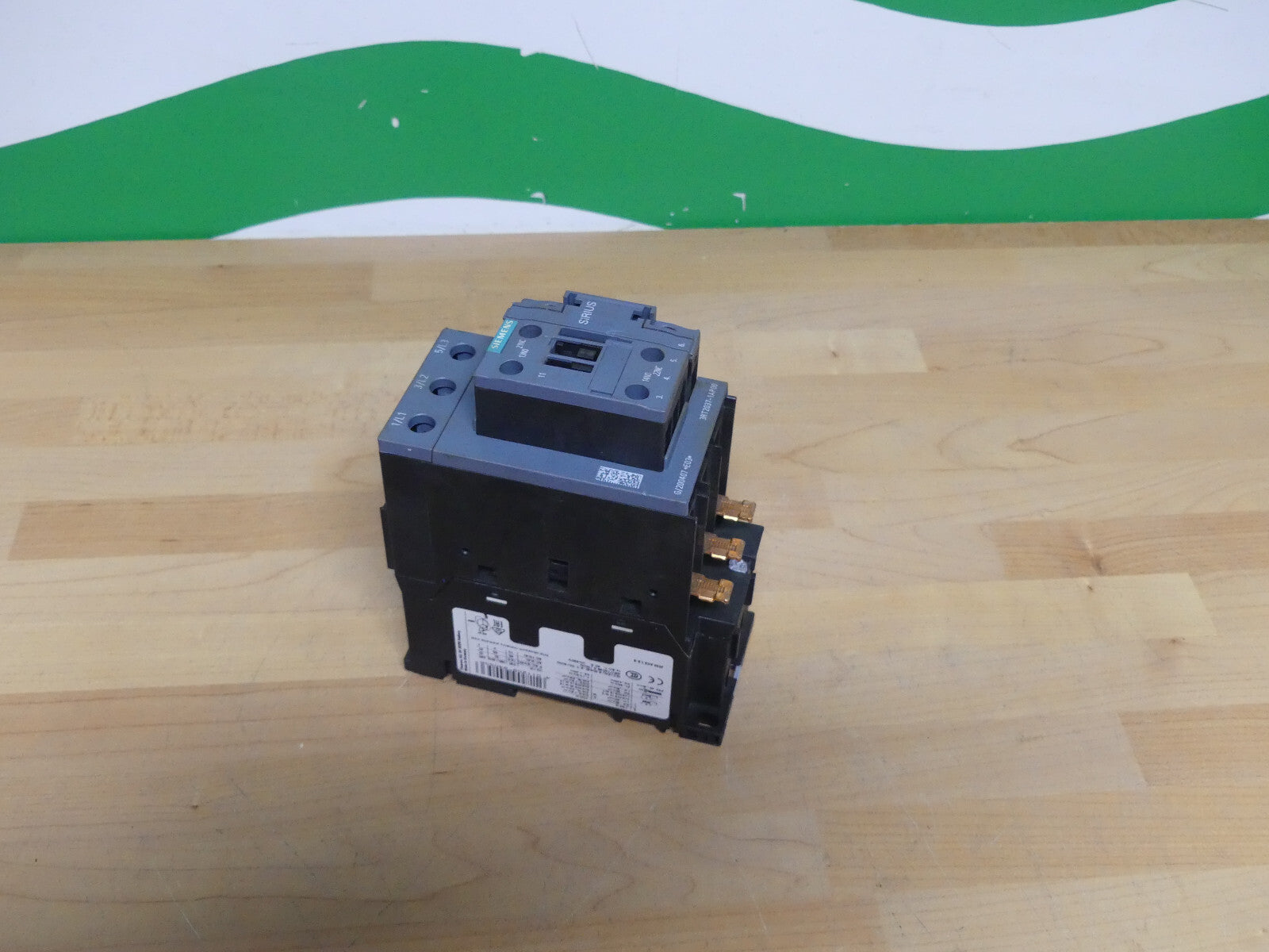 Siemens SIRIUS Leistungsschütz 3RT2037-1AP00