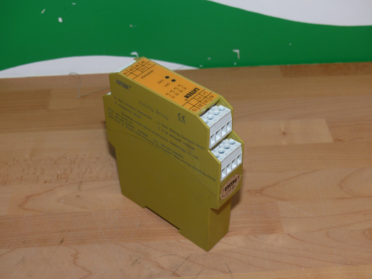 Lntech Safety Relay sr2p4a24 used