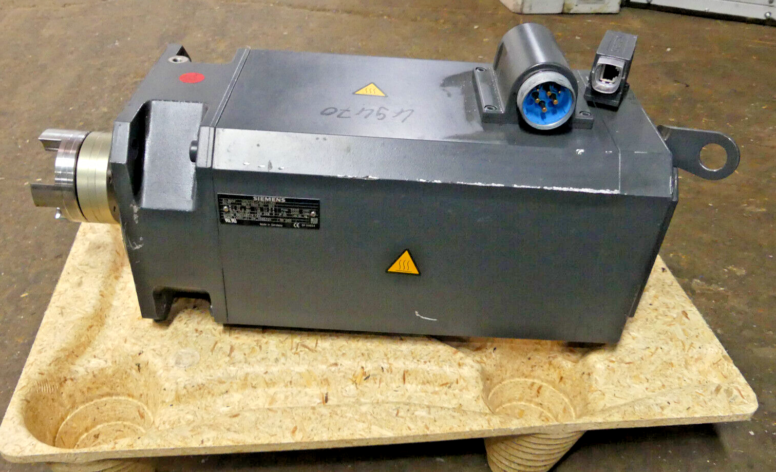 Siemens 1FT6105-1AC71-1FH1    1FT61051AC711FH1